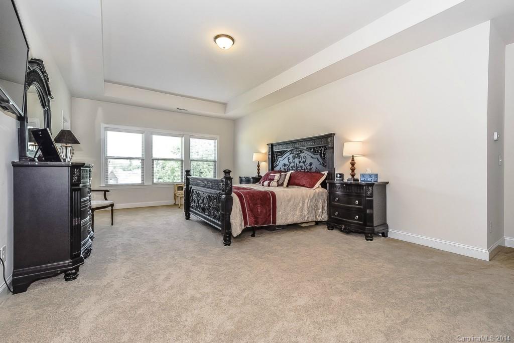 Lake Forest Preserve - Residential