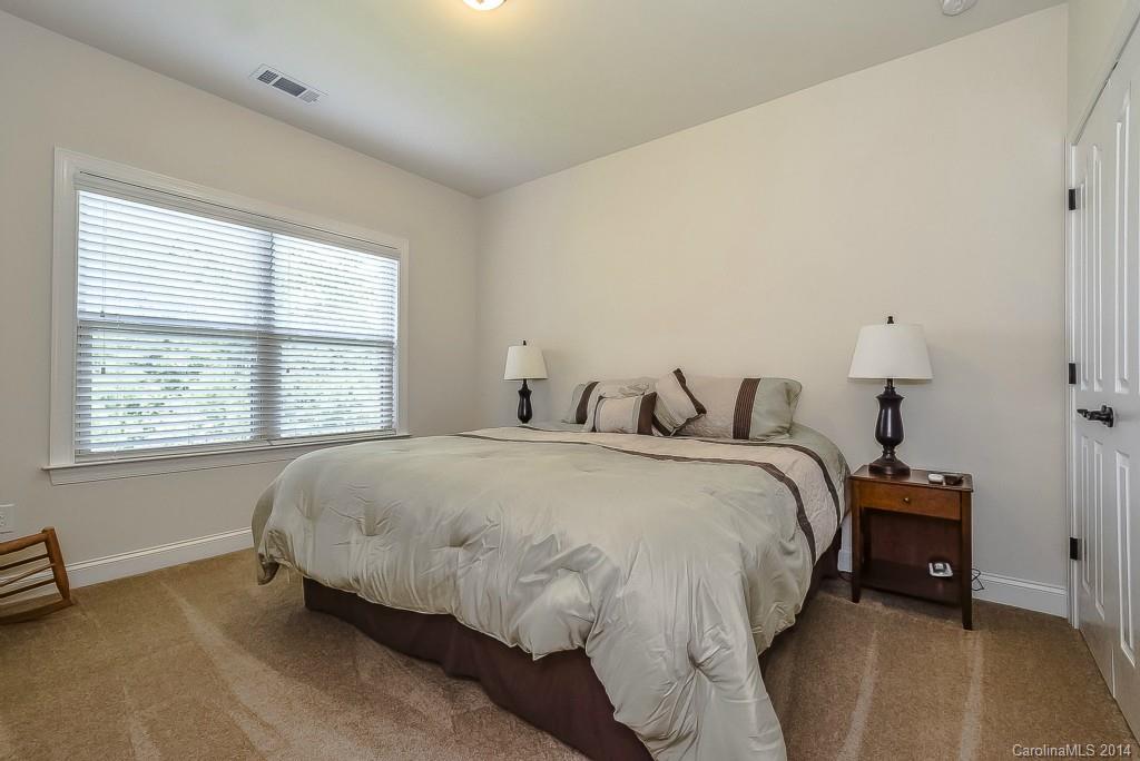 Lake Forest Preserve - Residential