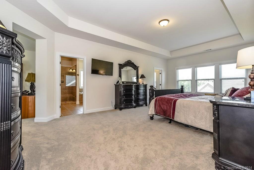 Lake Forest Preserve - Residential