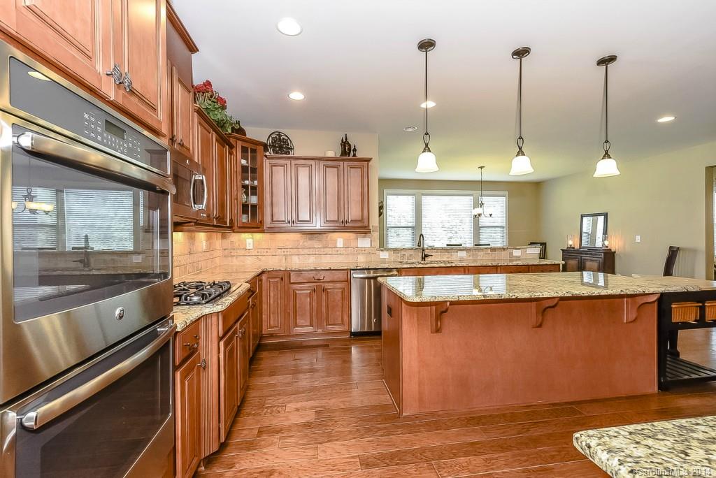 Lake Forest Preserve - Residential