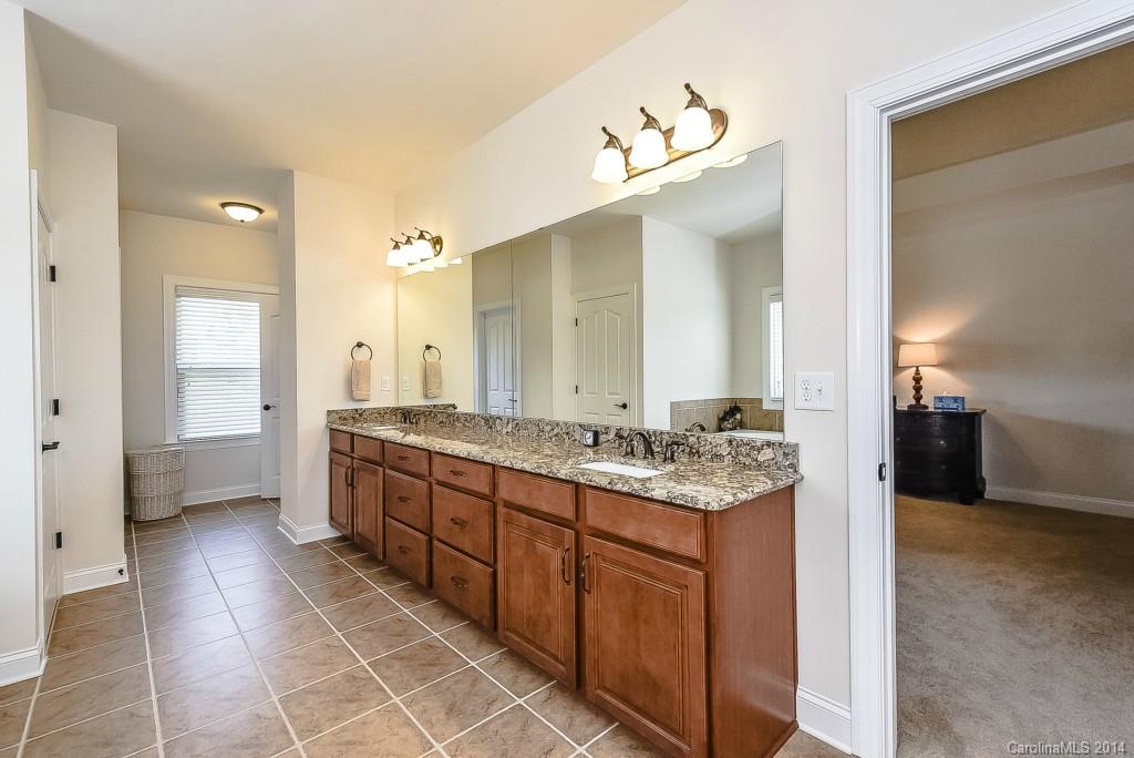 Lake Forest Preserve - Residential