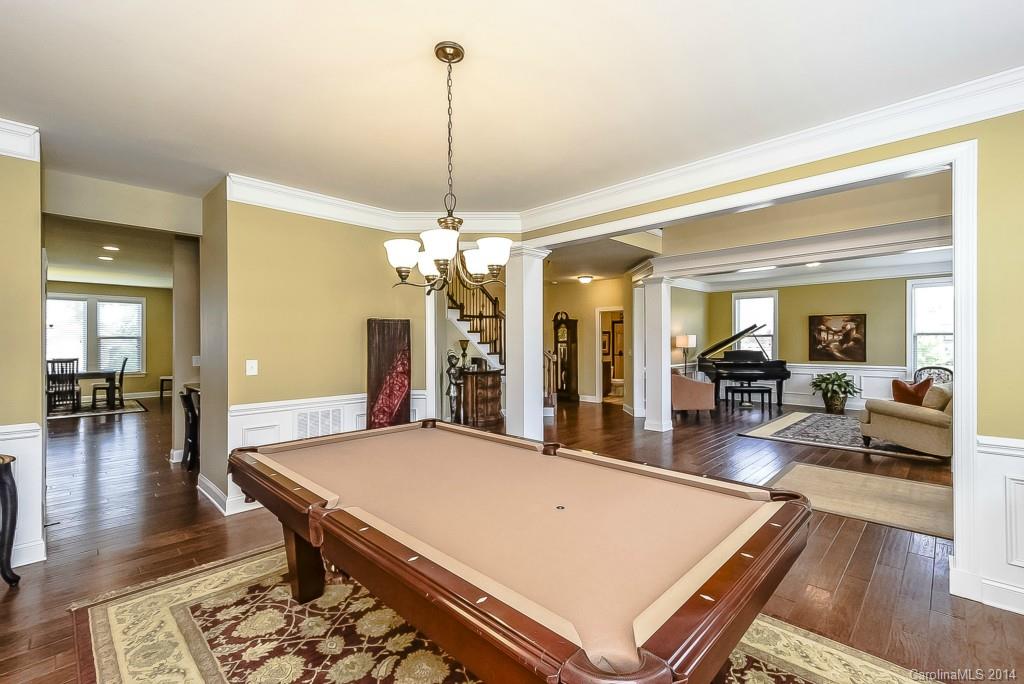 Lake Forest Preserve - Residential