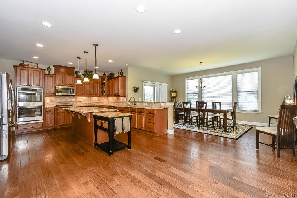 Lake Forest Preserve - Residential