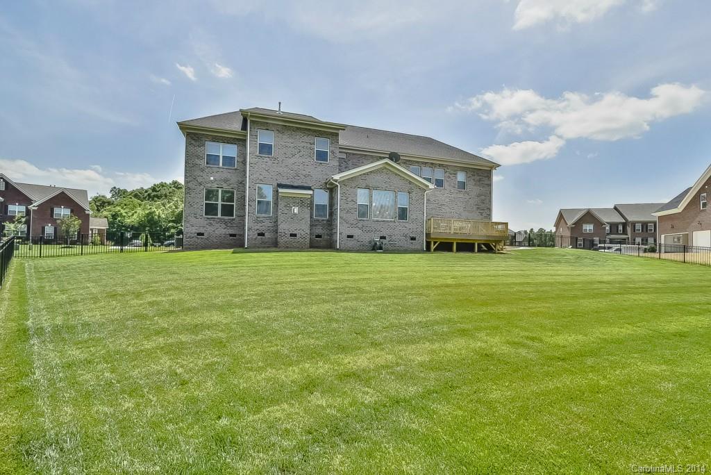 Lake Forest Preserve - Residential