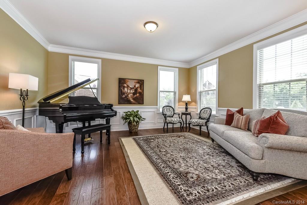 Lake Forest Preserve - Residential