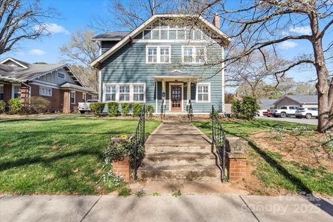 213 S Academy Street Mooresville NC 28115