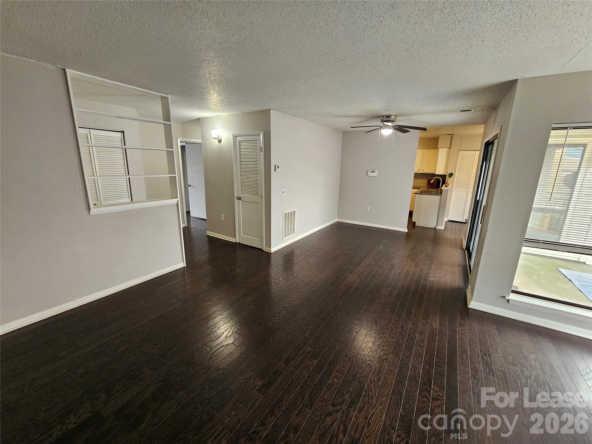 4811 Spring Lake Drive E