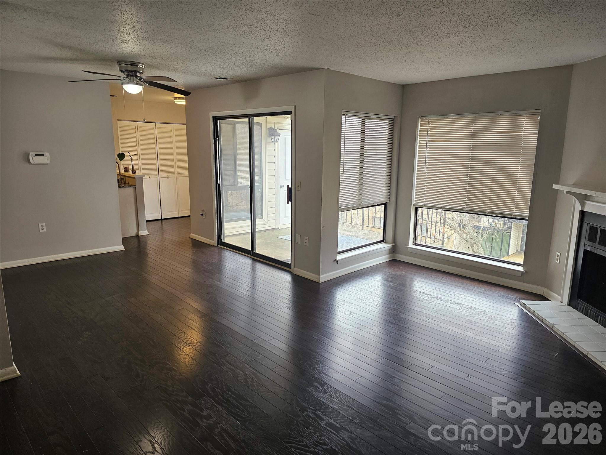 4811 Spring Lake Drive E