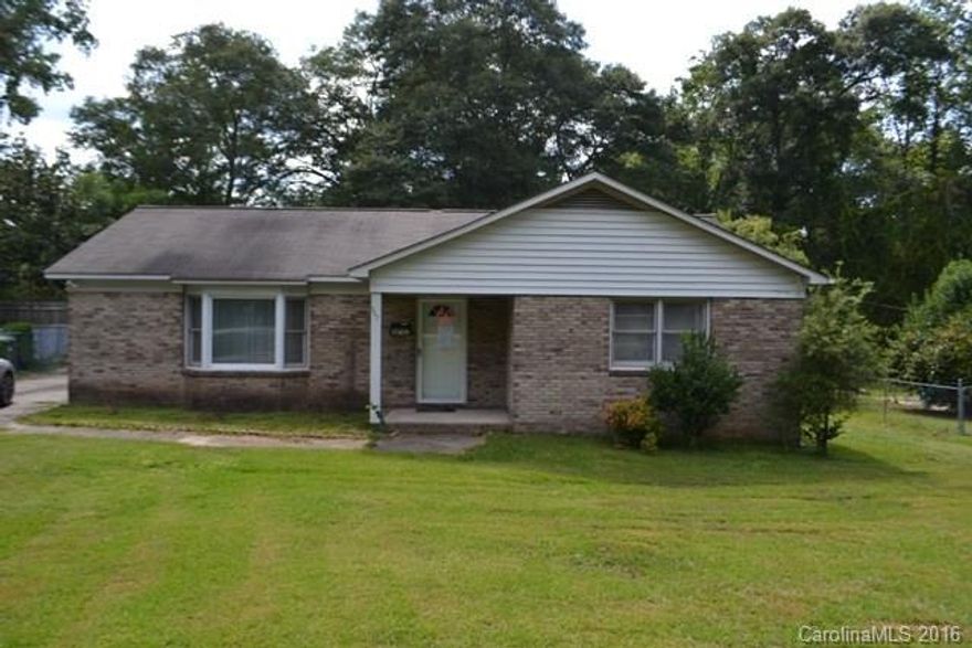 Just reduced! All brick home offers 3 full baths and 3 bedrooms!  Lots of entertaining to be had in the private back yard with in ground pool.  Large sun room overlooks the pool, living room, dining area and kitchen.  There is a double carport.  Easy access to shopping, restaurants and Hwy 521.