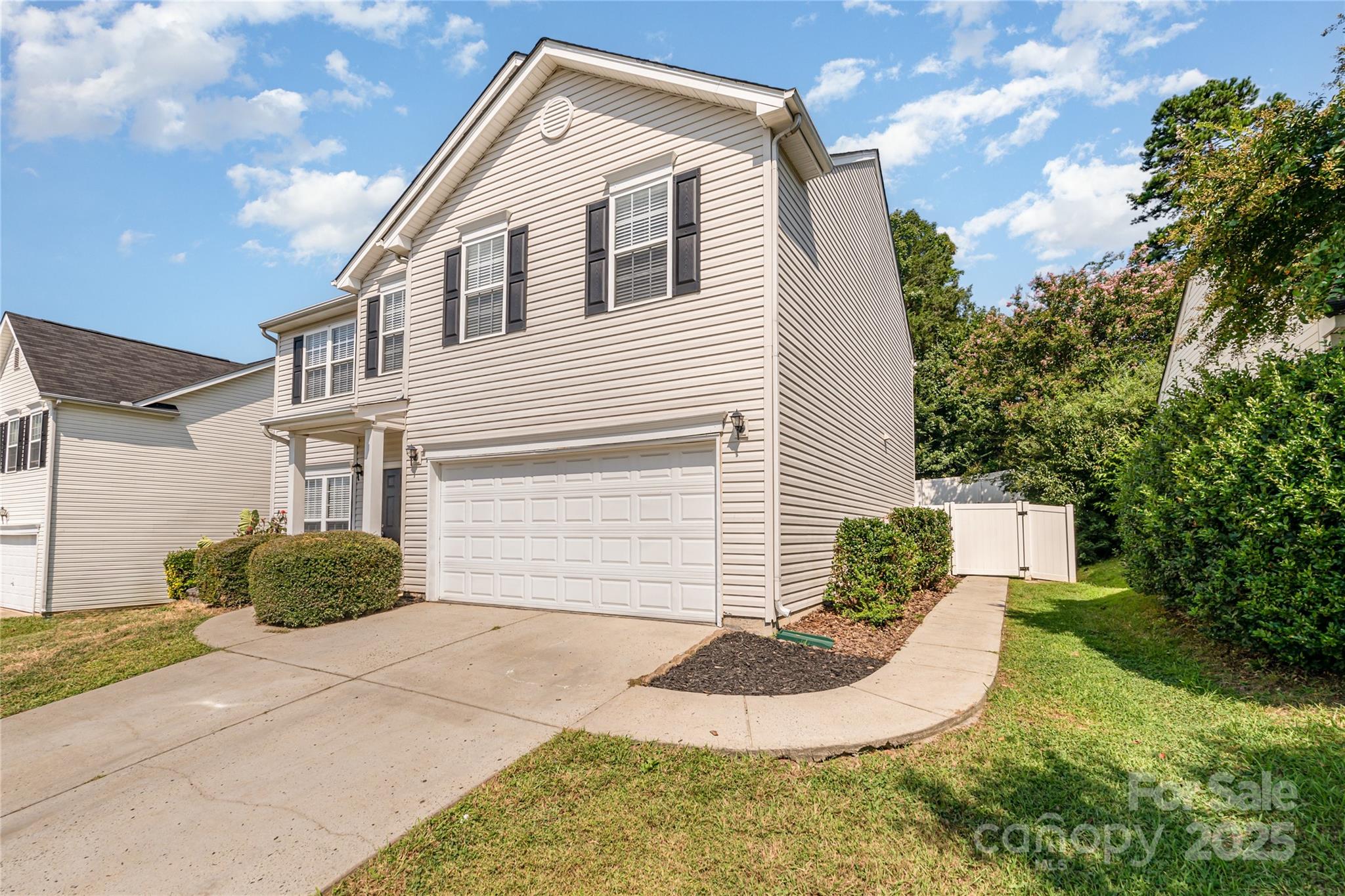 9012 Hedge Maple Road