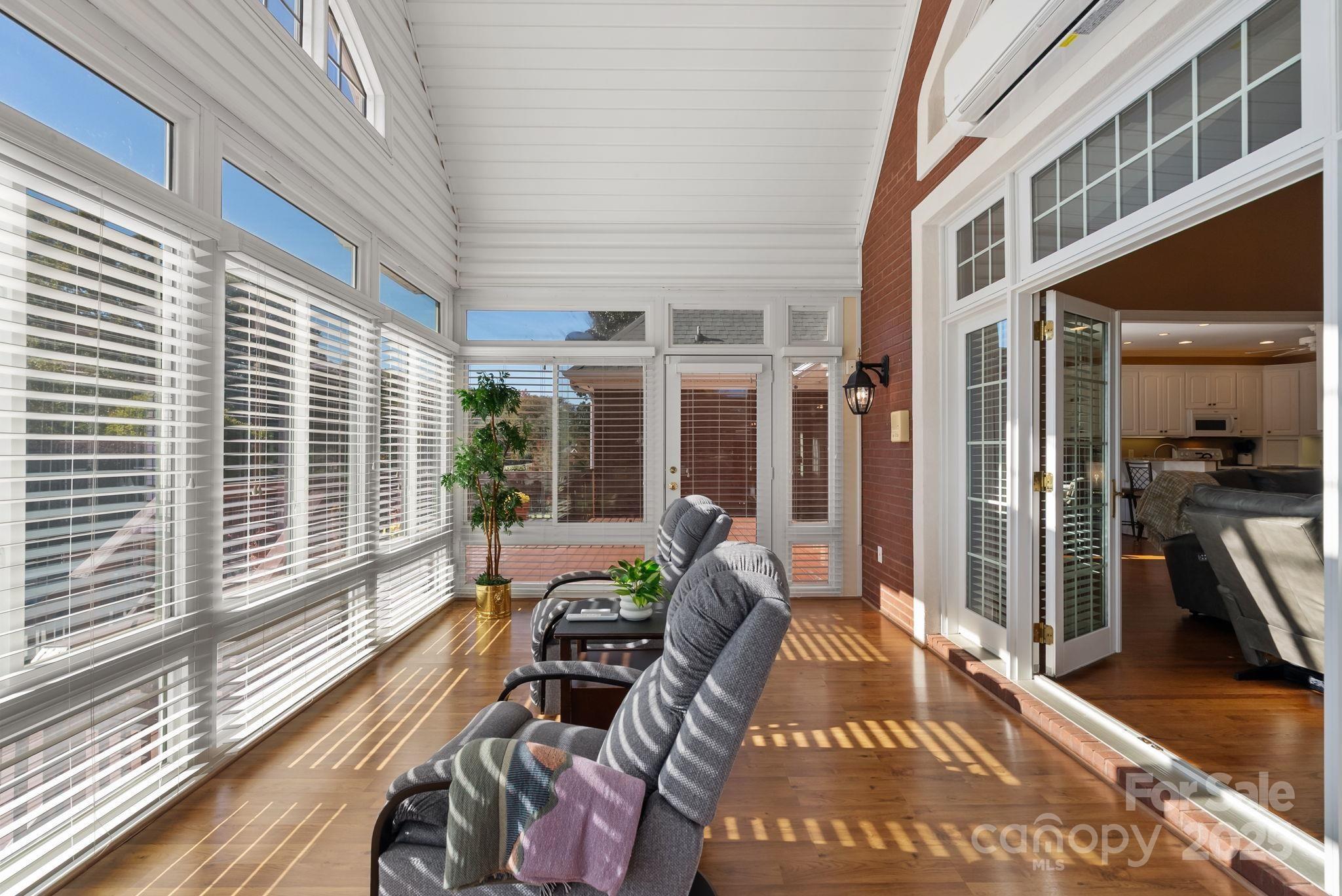 Turtle Creek - Residential