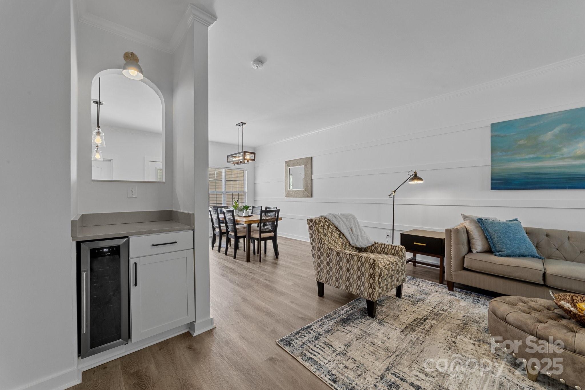 929 Central Park Circle