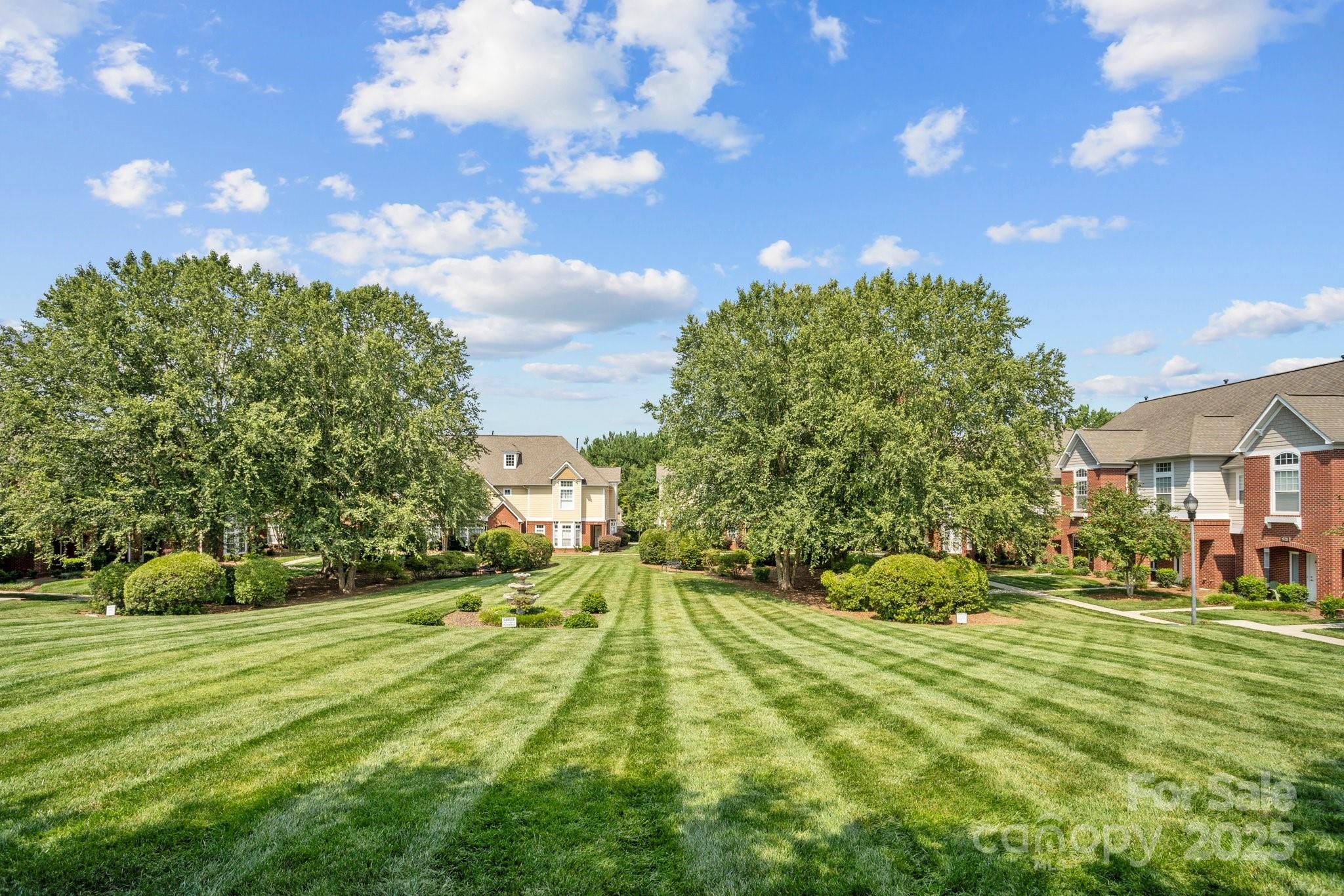 929 Central Park Circle