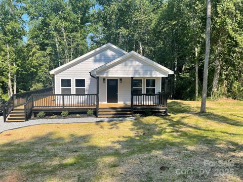 304 Maryland Drive Forest City NC 28043
