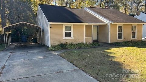 10118 Santa Fe Lane Charlotte NC 28227