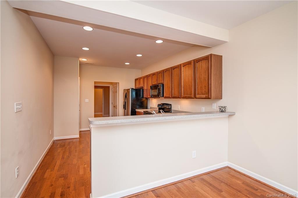 Ridge Road Villa - Residential