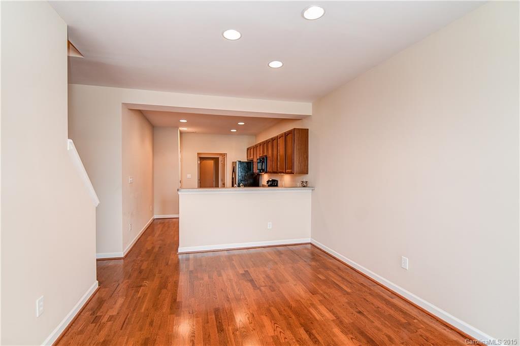 Ridge Road Villa - Residential