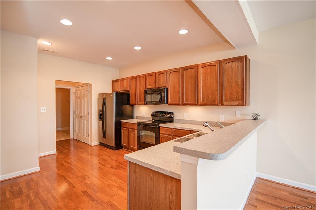 Ridge Road Villa - Residential