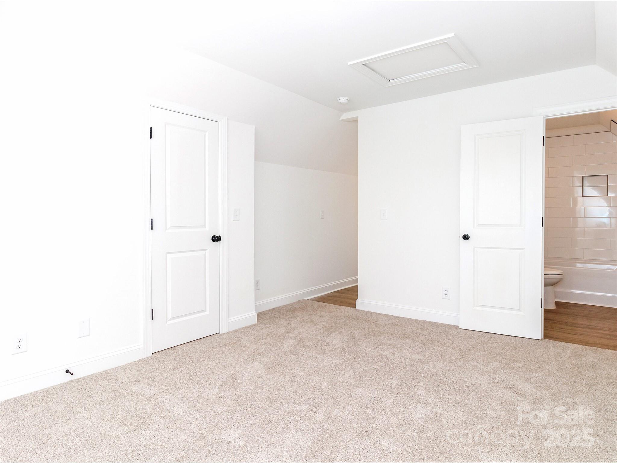 ENDERLY PARK - Residential