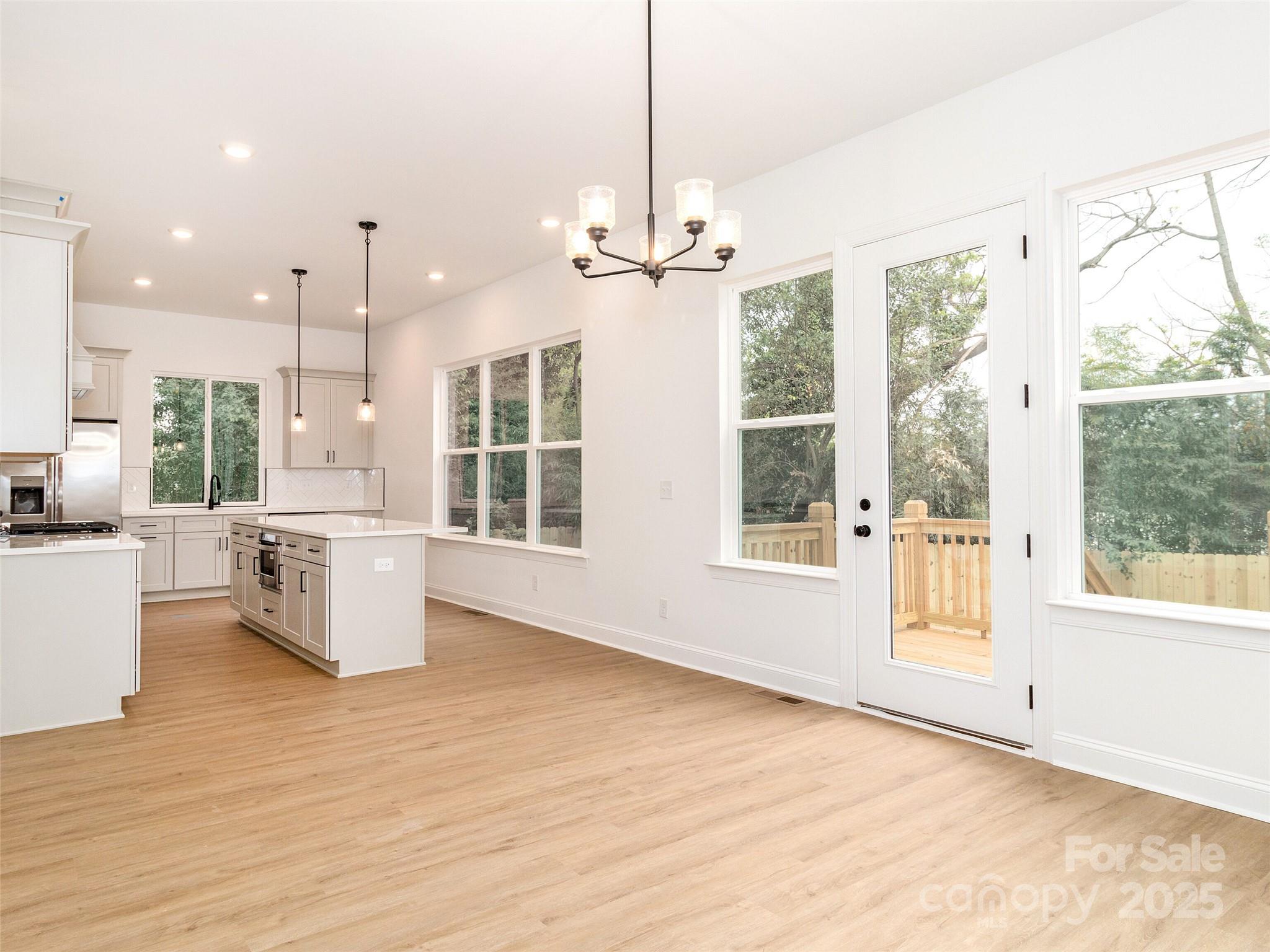 ENDERLY PARK - Residential