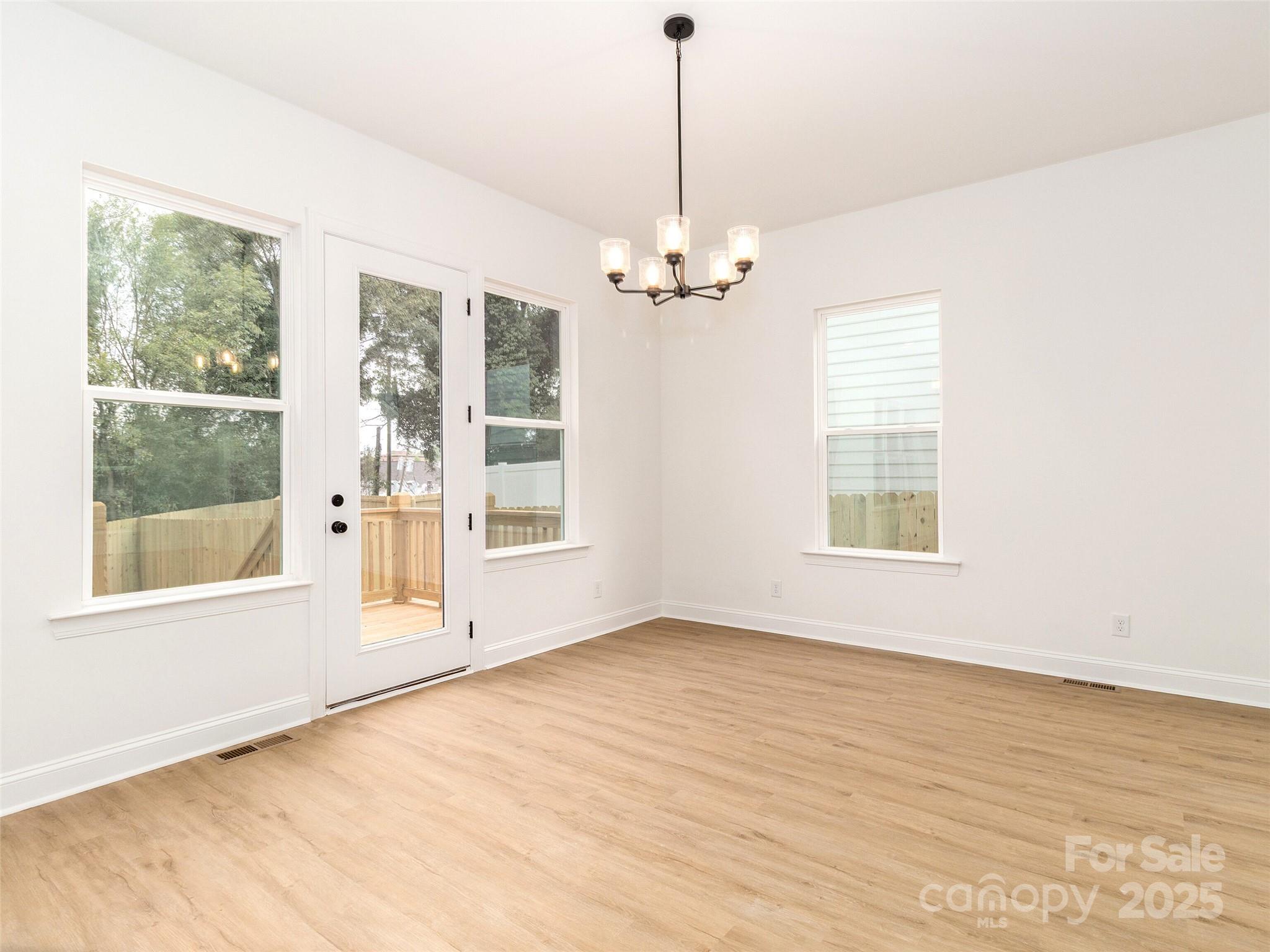 ENDERLY PARK - Residential