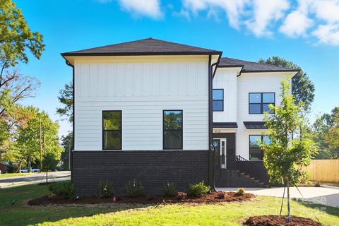 432 W CAMA Street Charlotte NC 28217
