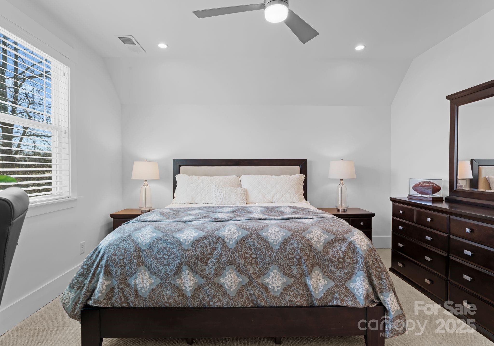 Villa Heights - Residential