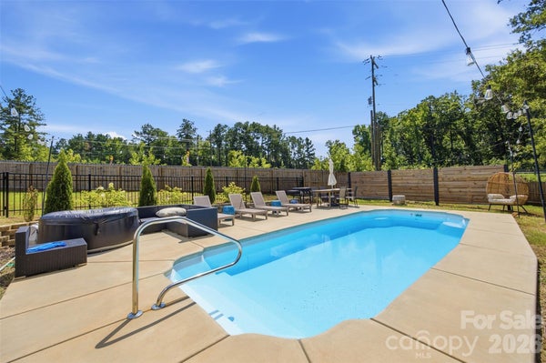 1382 W REBOUND RD, LANCASTER, SC 29720 - Image 28fe99140bdb6b8fe68e0a57d9dbceb6/5733910