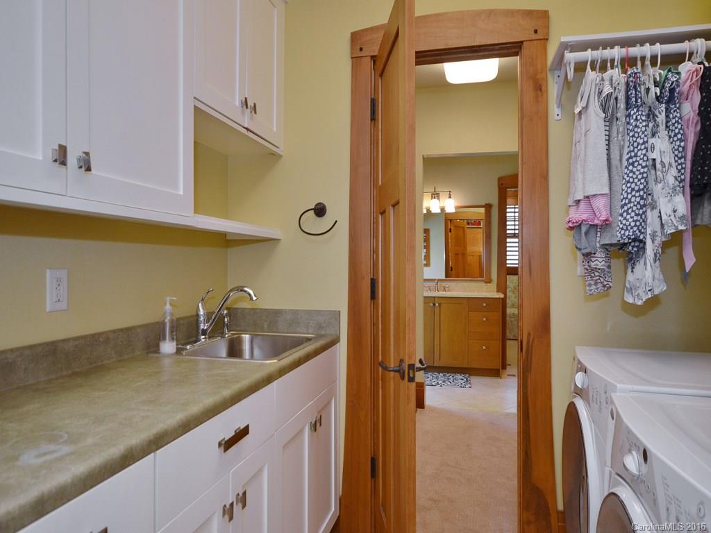 Reynolds Mountain - Residential