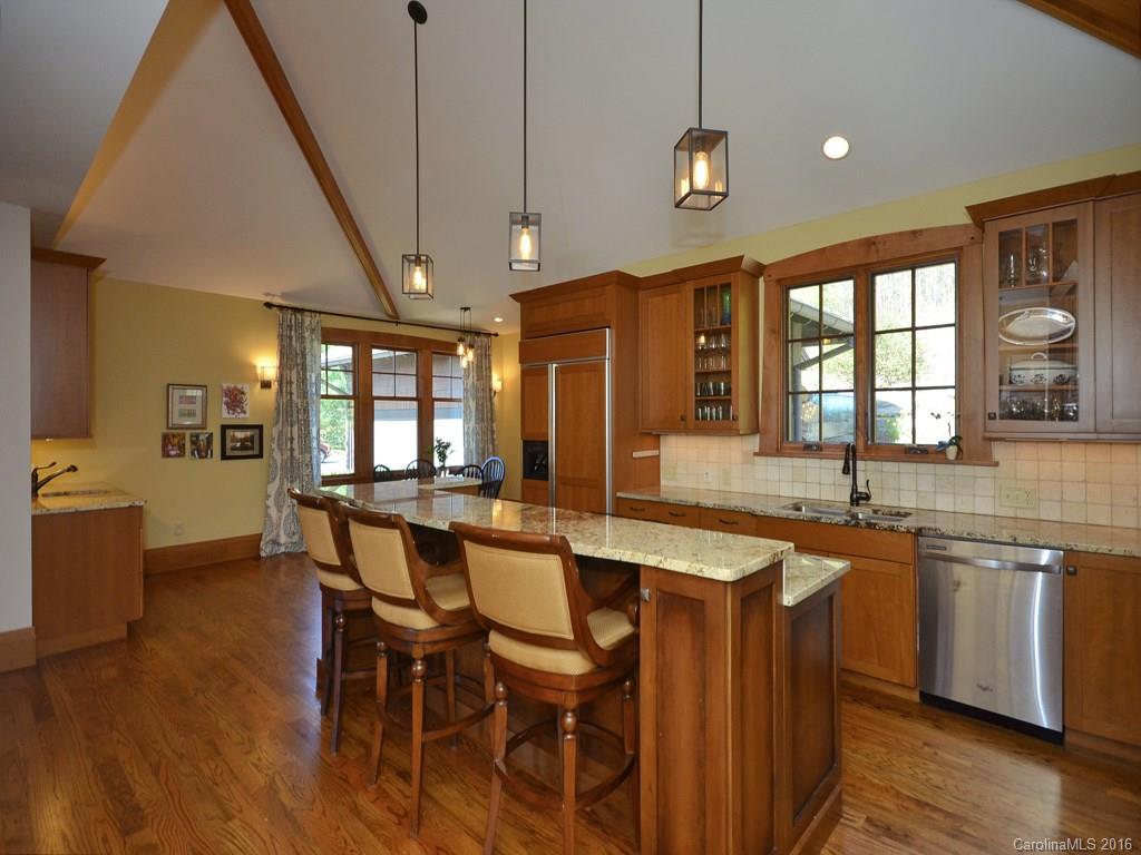 Reynolds Mountain - Residential