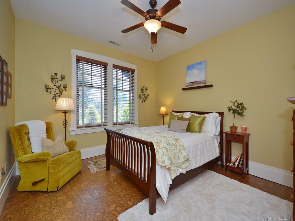 Reynolds Mountain - Residential