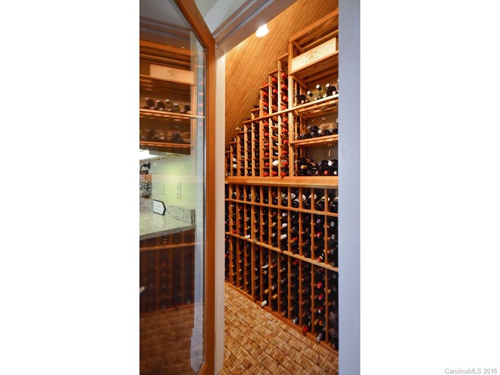 Reynolds Mountain - Residential