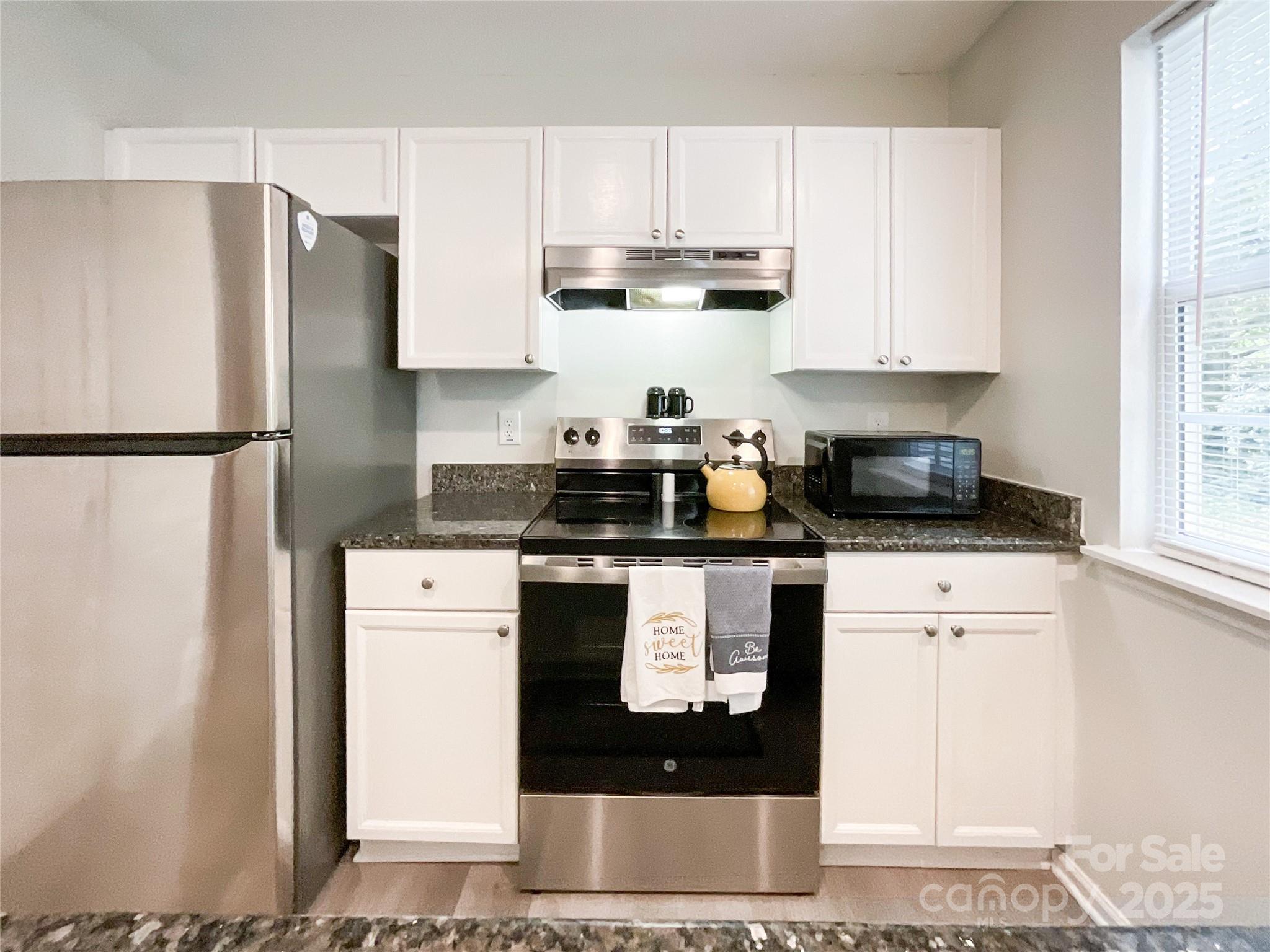 The Landing at Hickory Grove - Residential