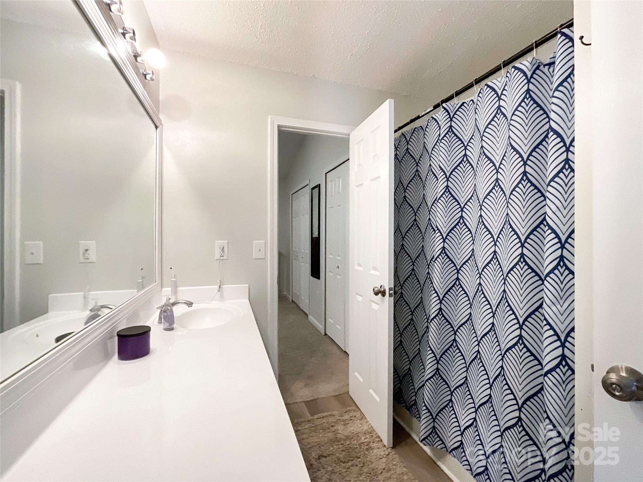 The Landing at Hickory Grove - Residential