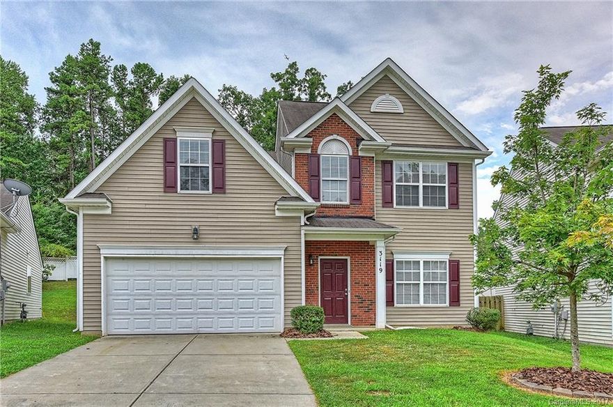 Beautiful turnkey house has been freshly painted with light gray throughout and has stunning new gray wash laminate wood flooring. Spacious master suite with vaulted ceilings and reading nook. Conveniently located one mile from I-485 and borders Mallard Creek Park. ****Multiple offers received; please submit highest and best offers by Saturday, 8/5 at Noon.****