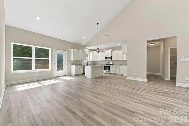 189 Sweet Cherry Lane, photo 4 of 19