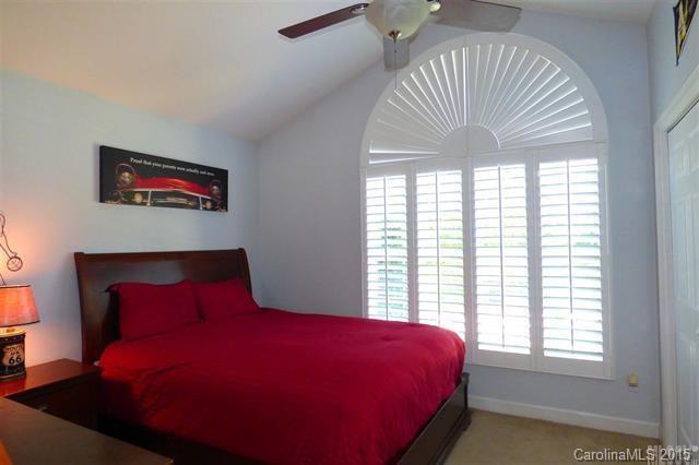 Hidden Oaks - Residential