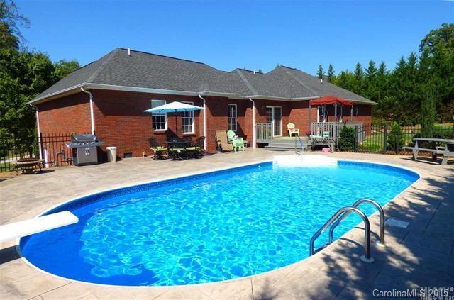 Hidden Oaks - Residential