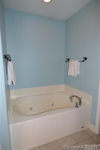 Hidden Oaks - Residential