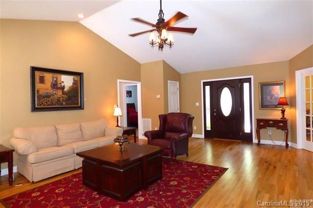 Hidden Oaks - Residential