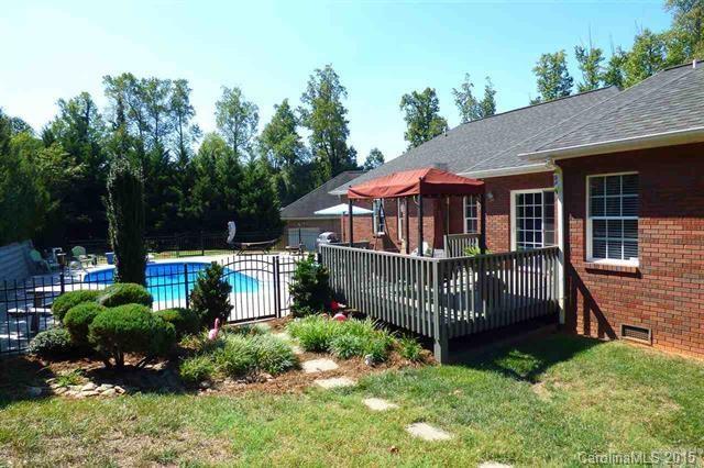 Hidden Oaks - Residential