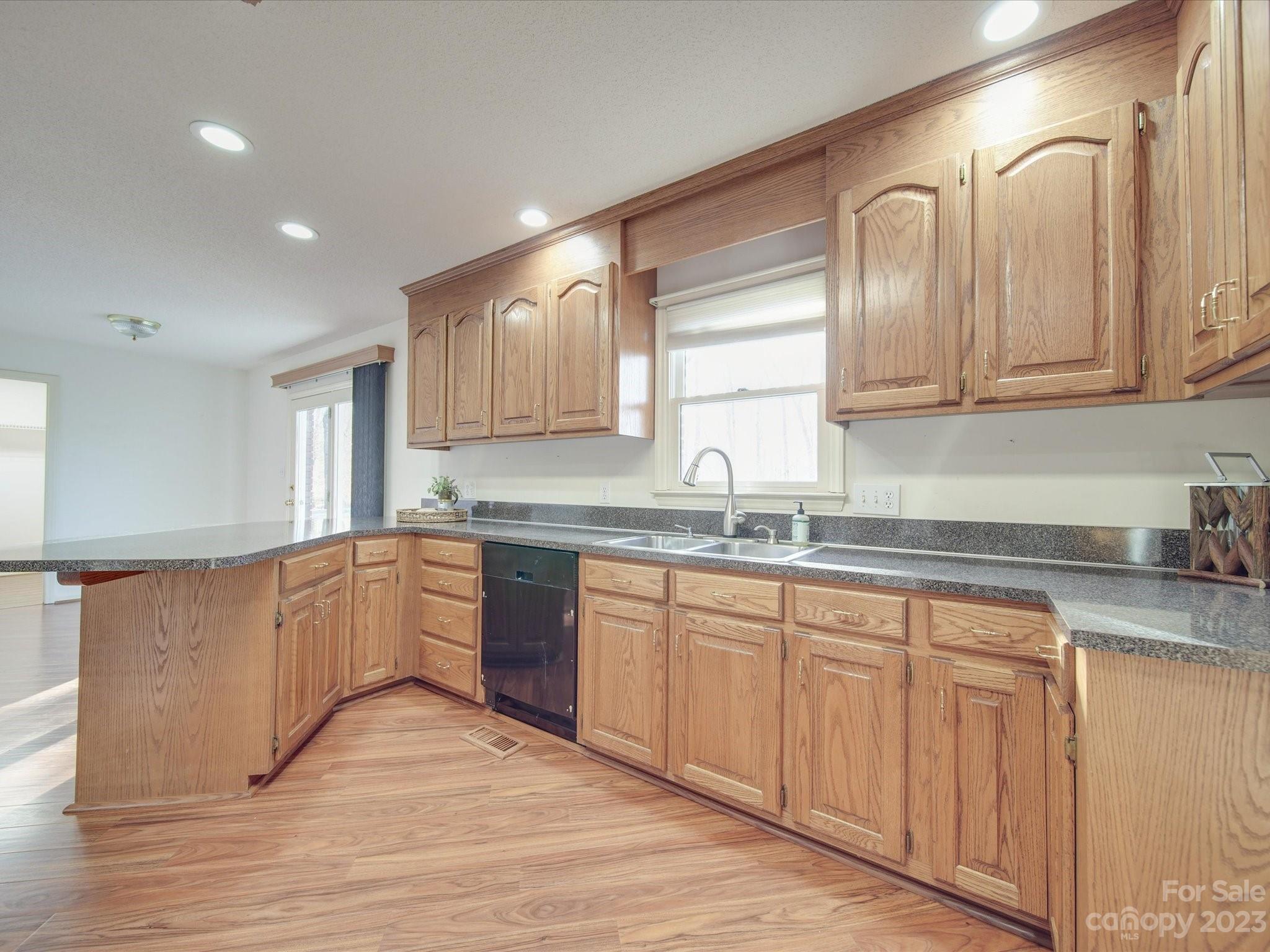 Willow Creek - Residential