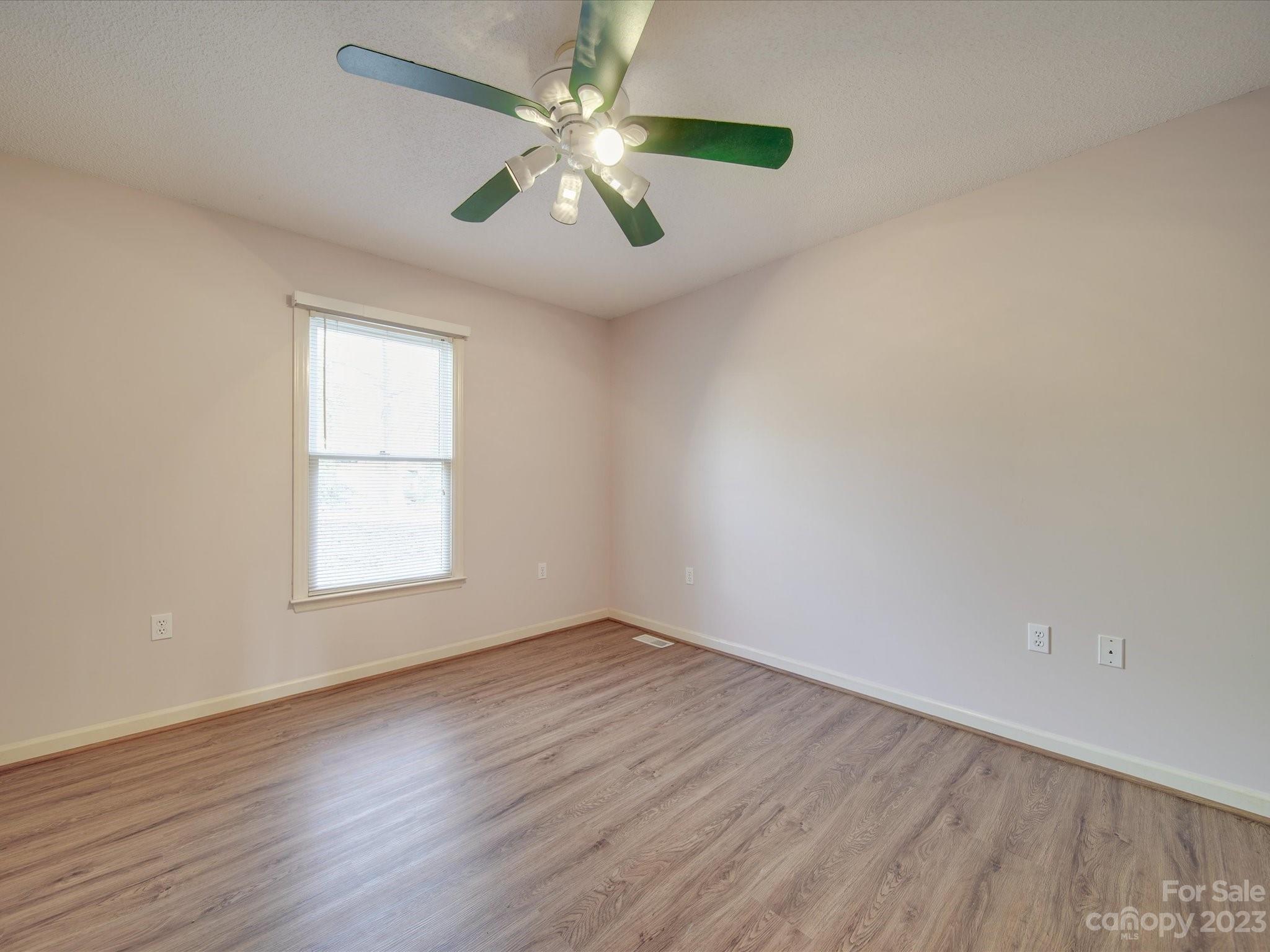 Willow Creek - Residential