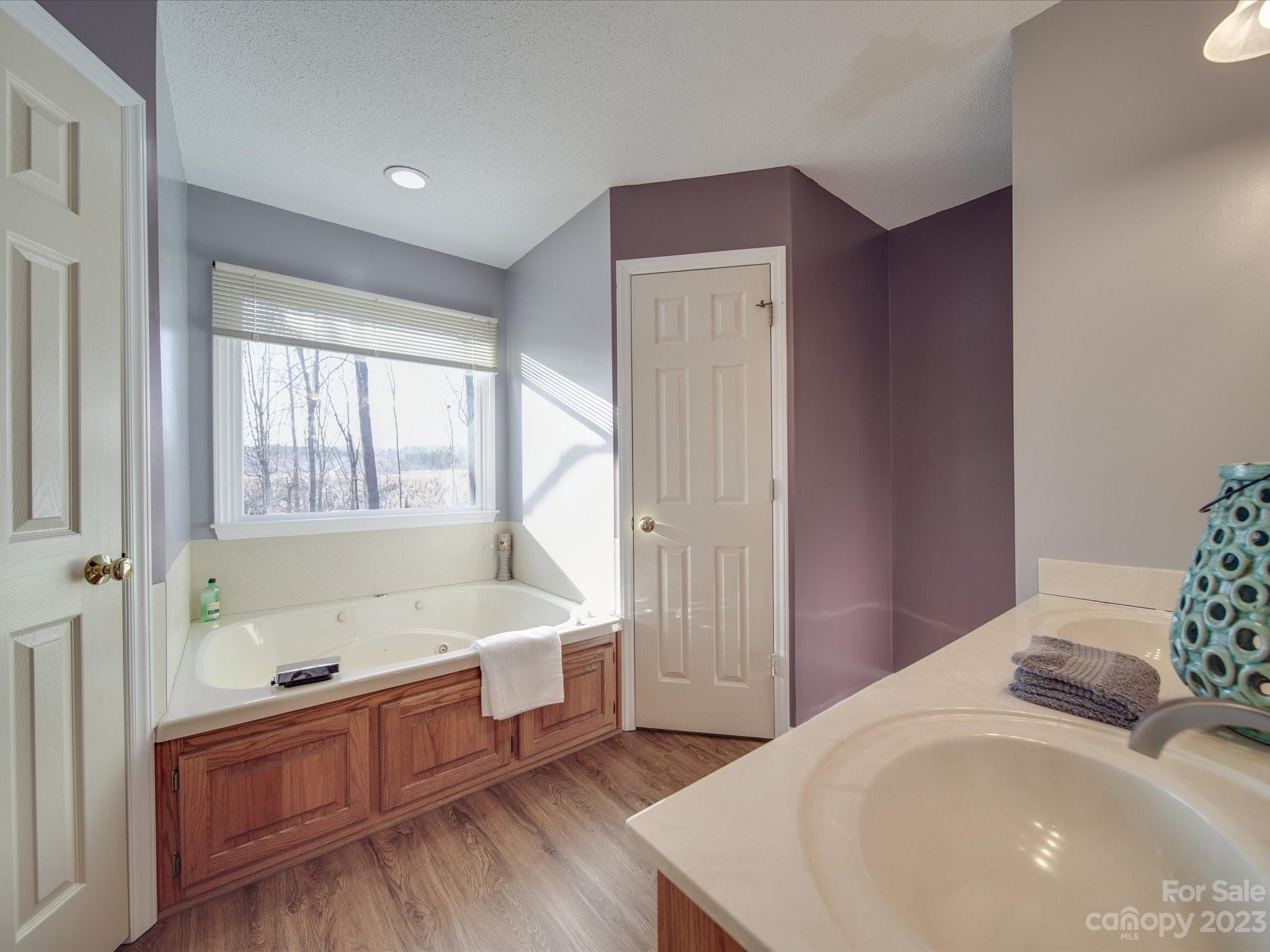 Willow Creek - Residential