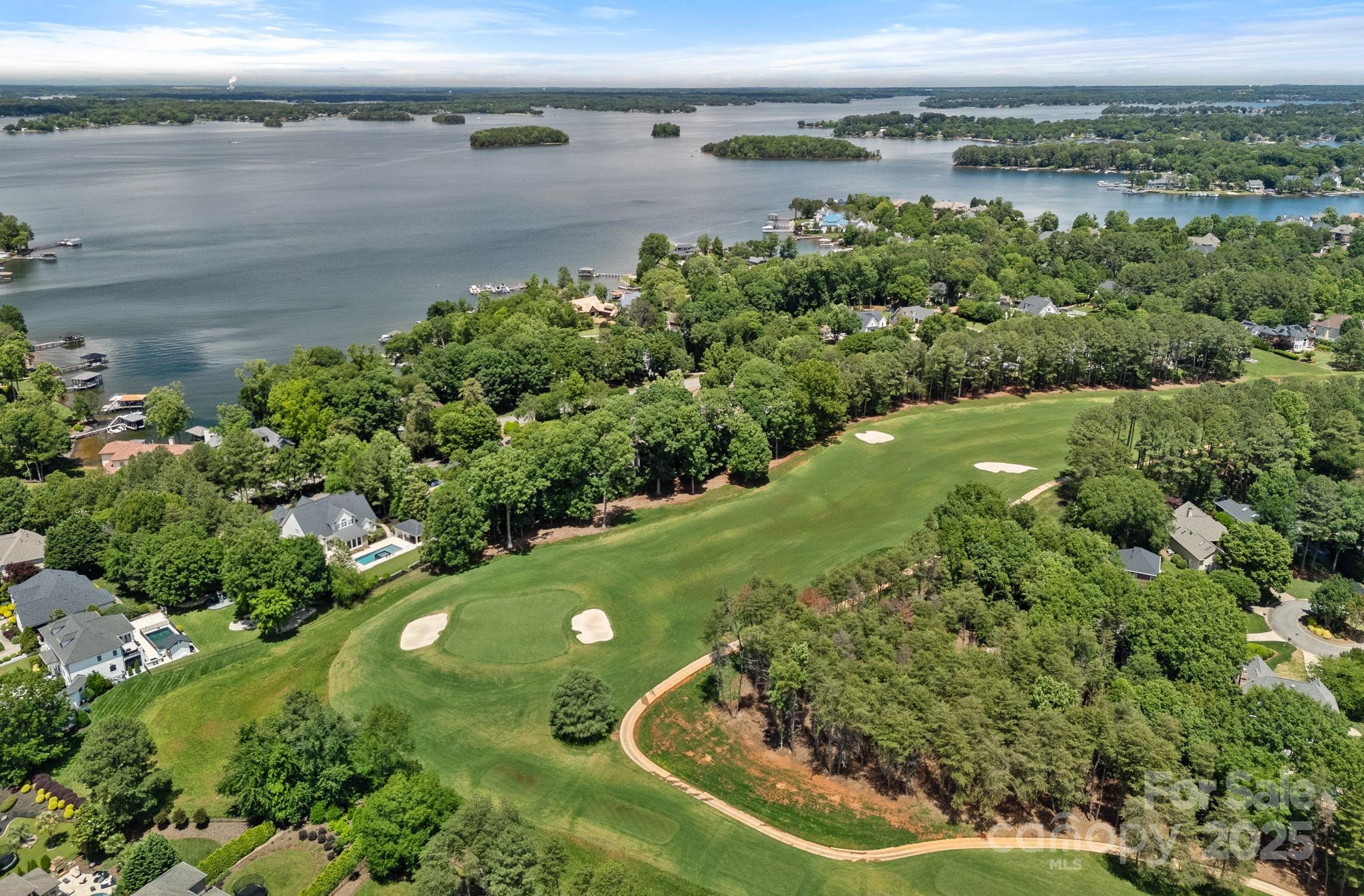 The Peninsula - Residential