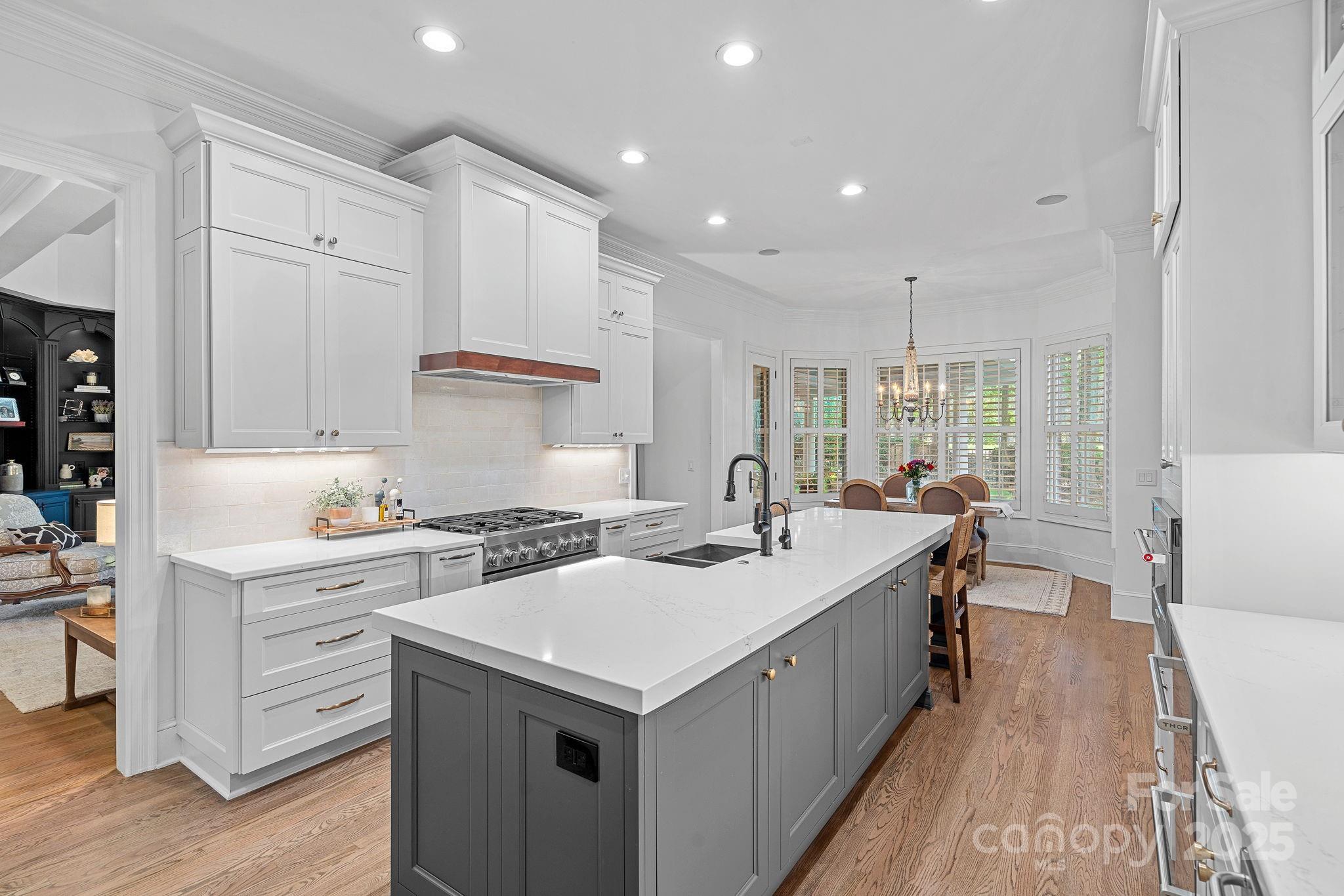 The Peninsula - Residential