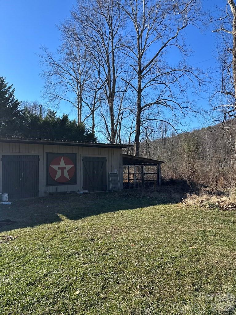 5793 Old Highway 64 Highway E