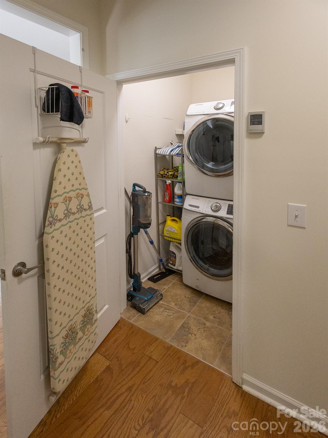 Lower Grassy Branch Cottages - Residential