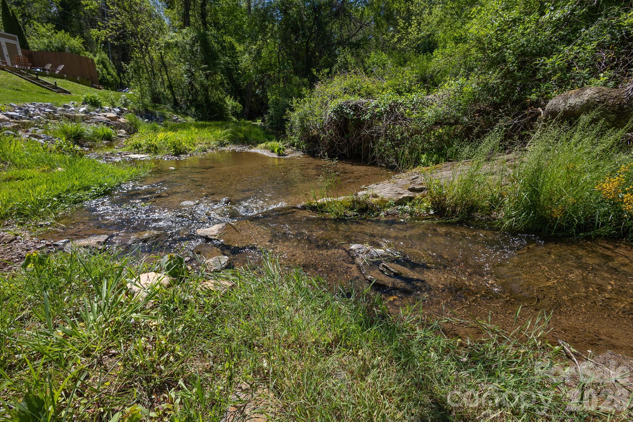 Lower Grassy Branch Cottages - Residential
