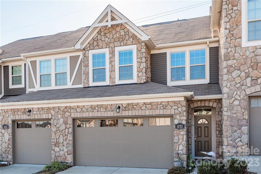 Ayrshire Townhomes - Residential